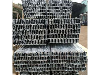 無錫展鑫 廠家直供冷鍍鋅光伏支架 質量有保證