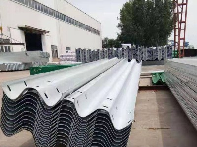 現貨護欄板 波形護欄板廠家 雙波防撞鍍鋅噴塑護欄板切割