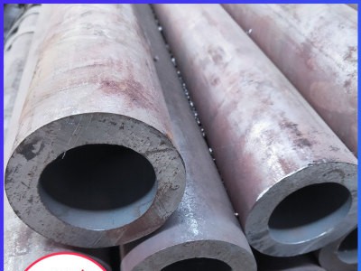 生產銷售42crmo無縫鋼管大口徑厚壁山東42crmo無縫鋼管切割定尺