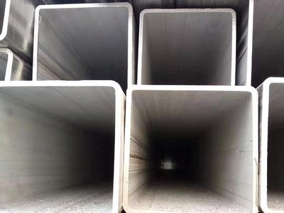 304不銹鋼方管 拉絲鏡面方管 不銹鋼工業管 不銹鋼裝飾管