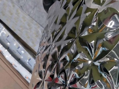 廠家供應(yīng)304不銹鋼荷花花紋板 不銹鋼壓花紋板 天花吊頂裝飾板