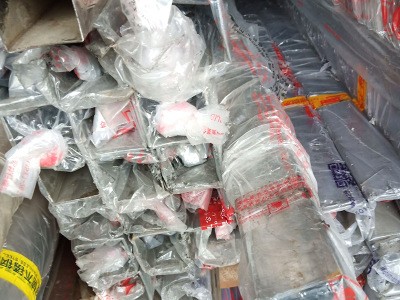 現貨直銷304不銹鋼焊管 不銹鋼工程裝飾管 不銹鋼方管 拉絲矩形管