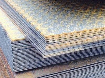Q235B花紋板 現貨供應 規格齊全 防滑板折彎批發 鍍鋅花紋板