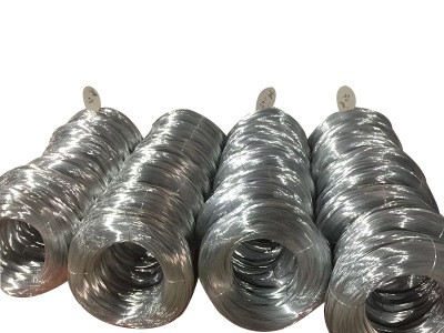 新款實用彈簧鋼絲 琴鋼絲扁 油淬火鋼絲 鉛浴淬火鋼絲定制批發