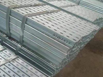 廠家生產屋頂太陽能發電支架系統 分布式發電系統光伏支架C型鋼