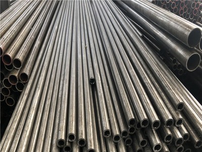 專業(yè)供應(yīng)無縫管 現(xiàn)貨供應(yīng)大量20#精密合金無縫管精密小口徑無縫管