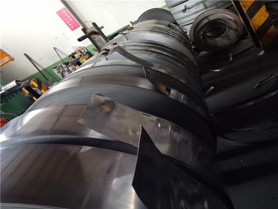 現貨供應優質Q235冷軋帶鋼不銹鋼帶鋼Q235退火黑帶彈簧鋼帶