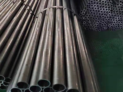 精密無縫鋼管廠供應(yīng)大口徑精密無縫鋼管 20# 35#精密無縫鋼管零售