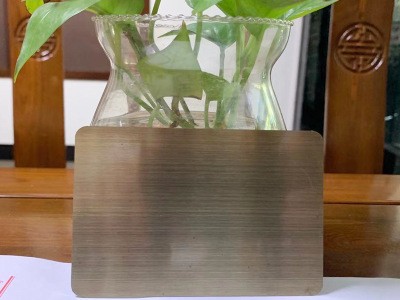 廠家供應(yīng)不銹鋼彩色板 304 201鏡面拉絲黑鈦，鈦金，古銅亂紋