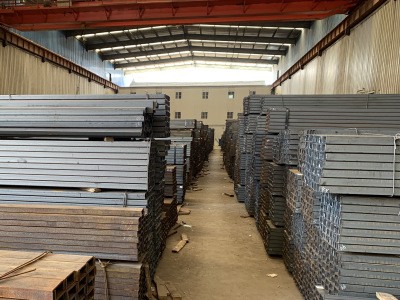 廠家直銷唐鋼馬鋼萊鋼國標熱軋槽鋼價格優惠一支起售