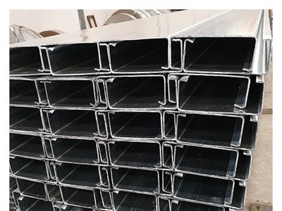 廠家直銷鍍鋅C型鋼耐腐蝕 定制加工現(xiàn)貨批發(fā)送貨上門 國(guó)標(biāo)C型鋼