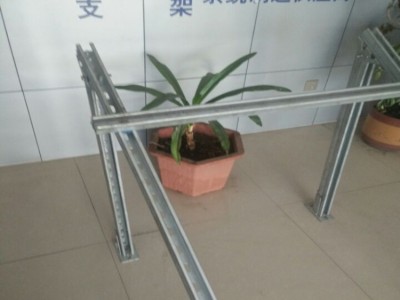 專業生產鍍鋅C型鋼41*41*2.0 41*41*2.5太陽能光伏支架 C型鋼