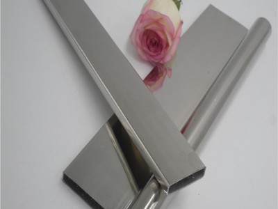 廣州201/304不銹鋼方管16*16*1.0mm衛(wèi)浴用管正品拉絲不銹鋼矩形管