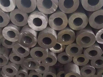 廠家現(xiàn)貨批發(fā)零售不銹鋼厚壁管304厚壁管可加工定尺切割零售