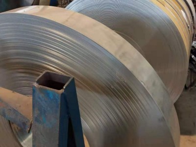 201不銹鋼帶 201精密不銹鋼帶 201不銹鋼鋼帶 201不銹鋼發條料