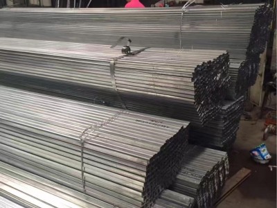 C型鋼 塑鋼襯鋼 光伏支架