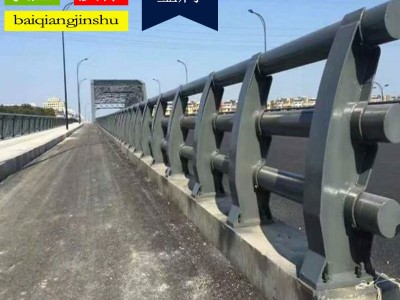 橋梁防撞欄桿橋梁護(hù)欄666 304不銹鋼復(fù)合管防撞護(hù)欄 河道景觀護(hù)欄