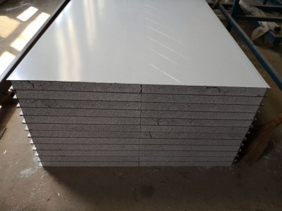 生產(chǎn)彩鋼硅巖夾芯板 硅巖夾芯板 彩鋼凈化板 硅巖凈化板 凈化板