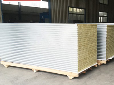 彩鋼夾芯板建筑工程防火巖棉夾芯板隔熱巖棉彩鋼板可定制現貨直銷