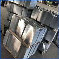 鍍鋅板 不易腐蝕造價(jià)低質(zhì)量可靠適用于機(jī)械制造 建筑等