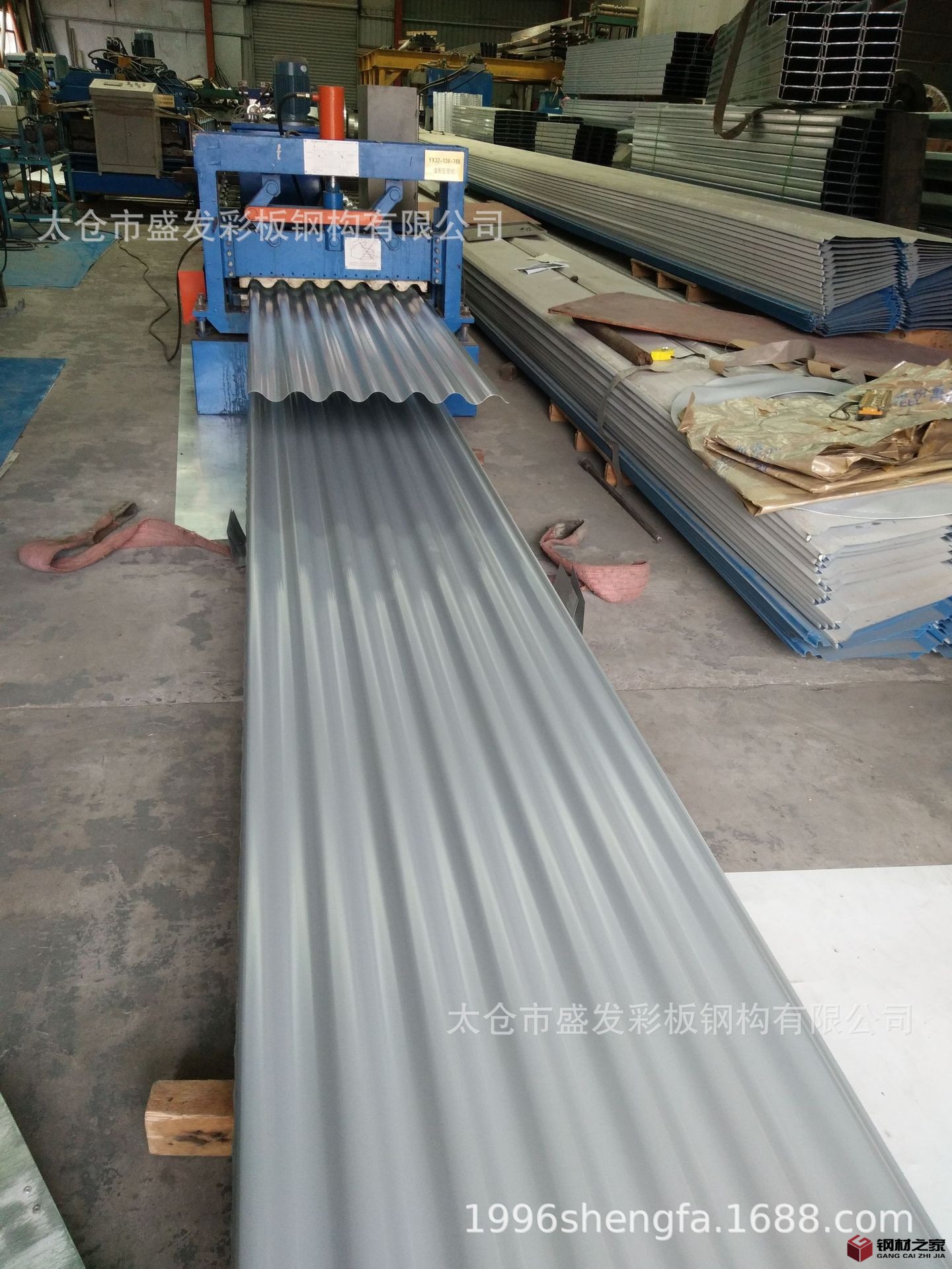 780型大波瓦 生產.JPG