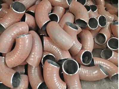 碳鋼大口徑對焊直縫彎頭90度焊接沖壓等徑彎頭長半徑碳鋼無縫彎頭