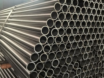 圓管大小口徑空心無縫光亮厚壁圓鋼管熱軋SPHC鍍鋅厚壁光亮圓鐵管