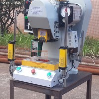 2023銷量火爆10噸臺式小型沖床，3噸桌上小沖床 臺式5噸氣壓沖床