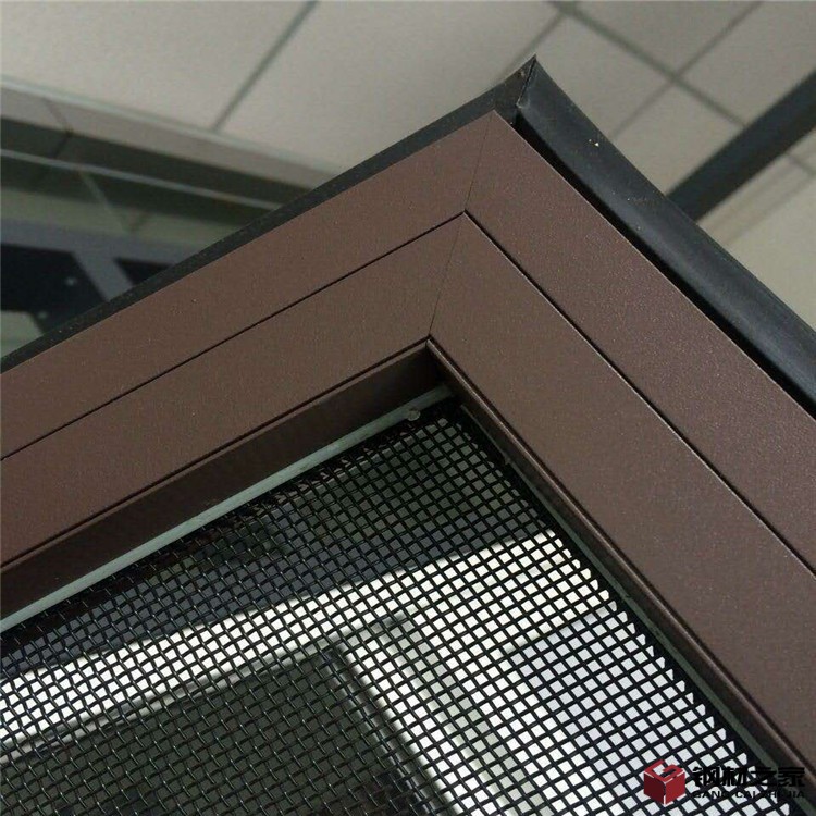 101e63a02e6a048b7db5e94c488aca